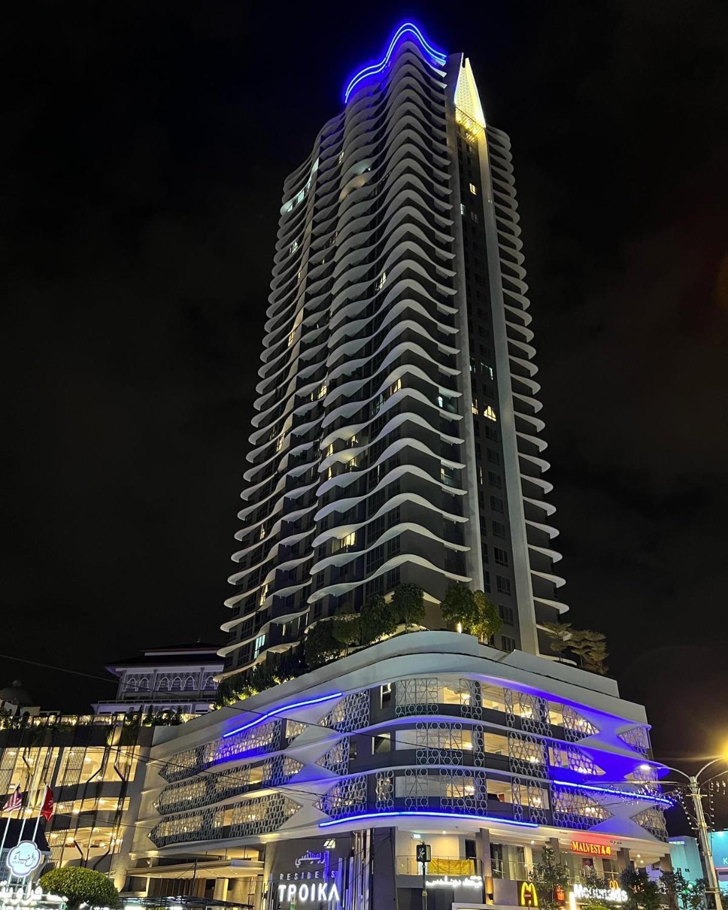 Rizz Residence Troika Kb Kota Bharu Exterior foto