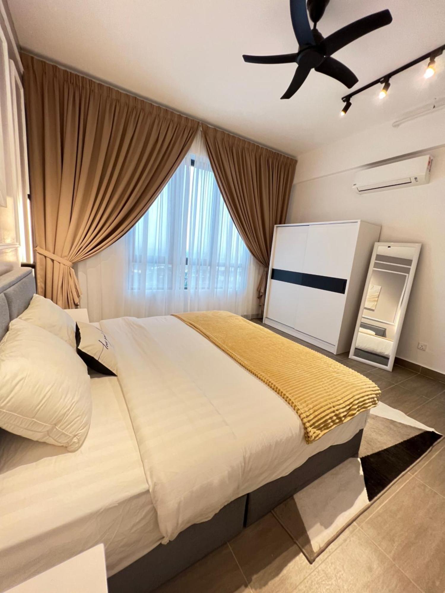 Rizz Residence Troika Kb Kota Bharu Exterior foto